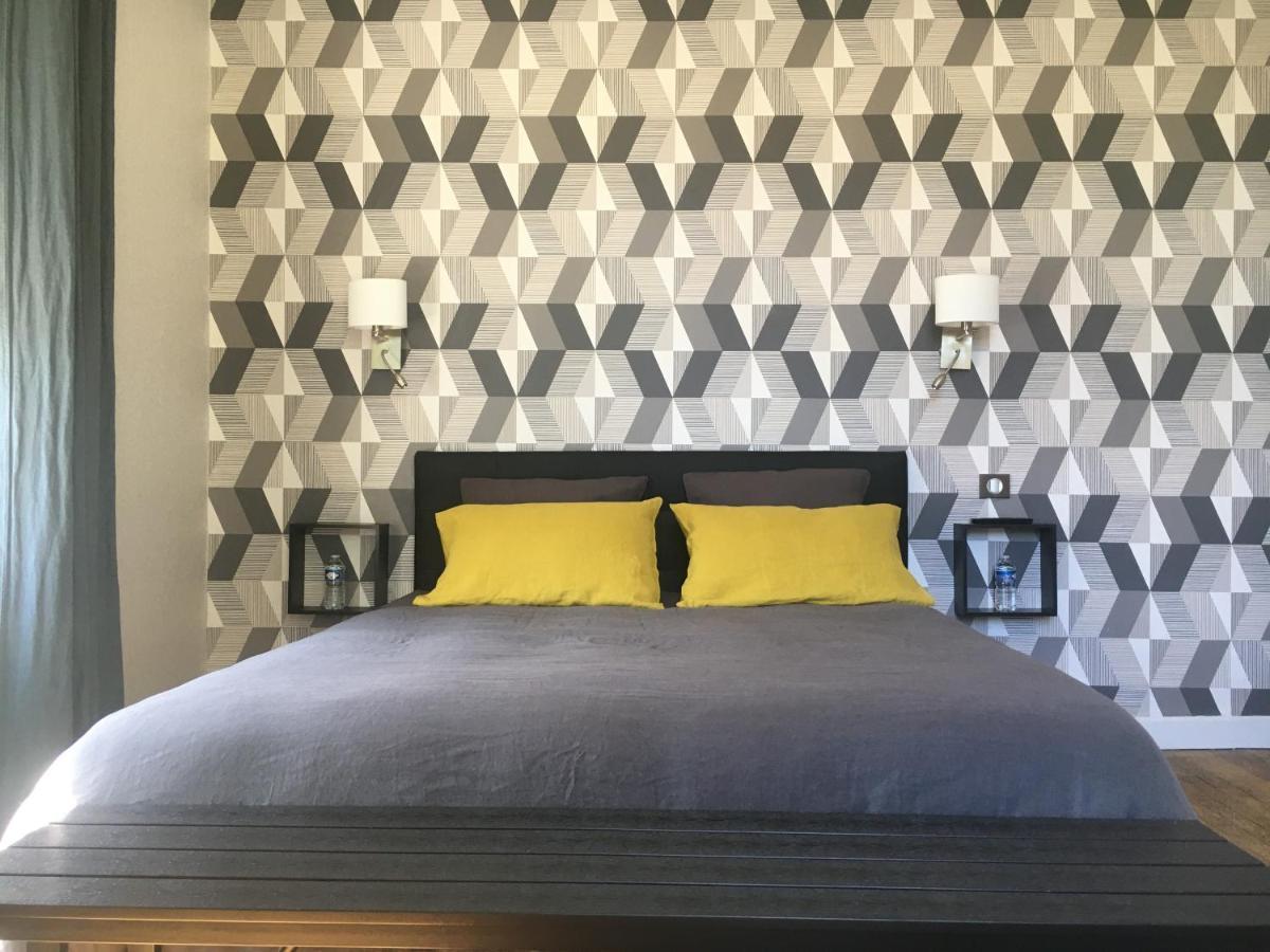 위제르슈 Les Roches Bleues B&B 외부 사진